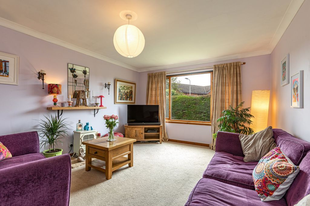 Property photo 3 of 34 Sitting Room