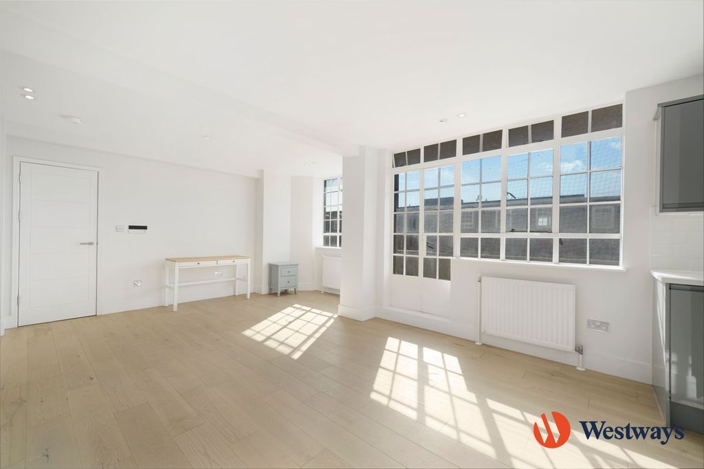 Property photo 2 of 11 Reception Room