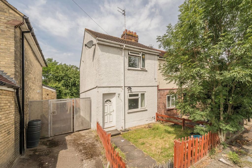 Property photo 1 of 11