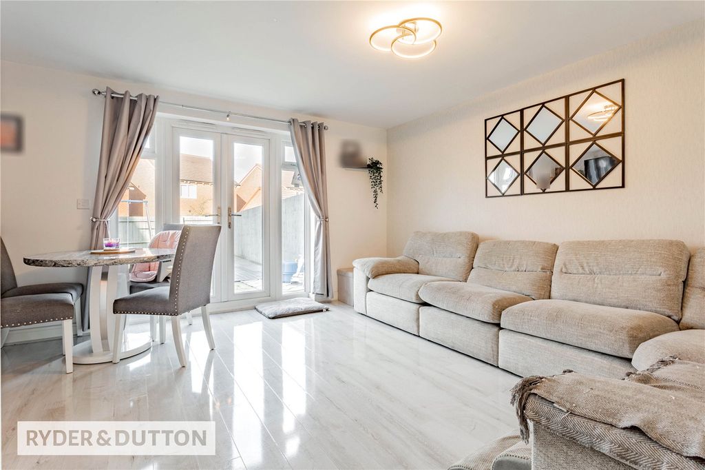 Property photo 3 of 21 Picture No. 14