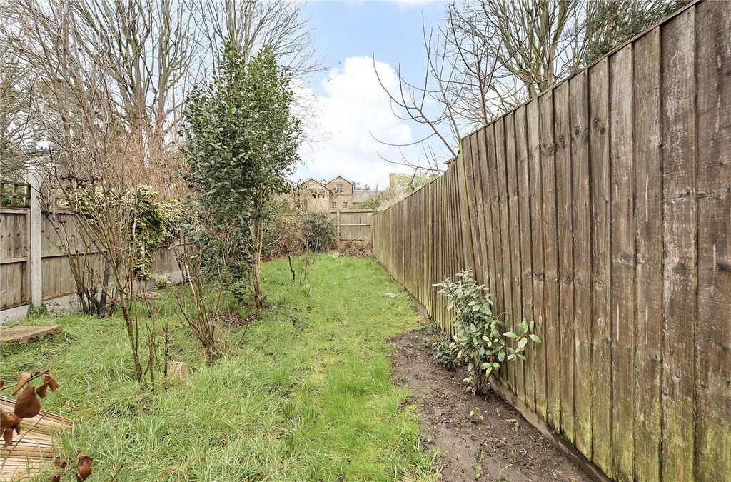 Property photo 3 of 12 Picture No. 14