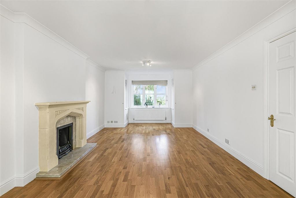 Property photo 3 of 22