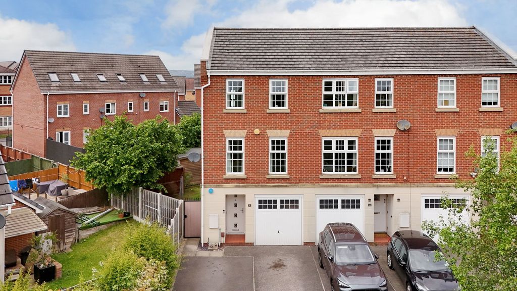 Property photo 1 of 30