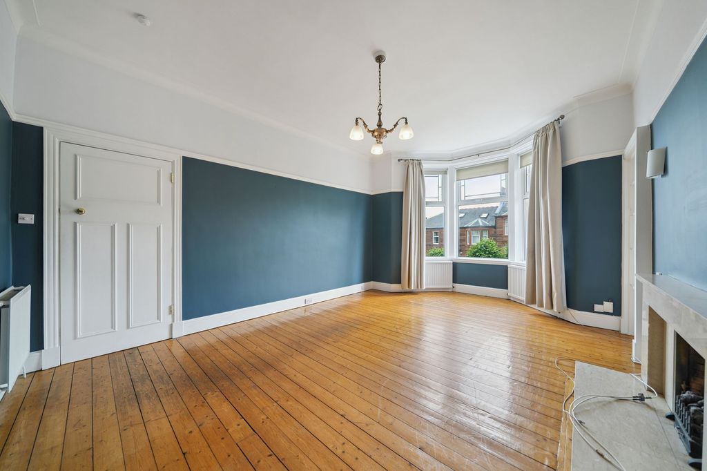 Property photo 2 of 33