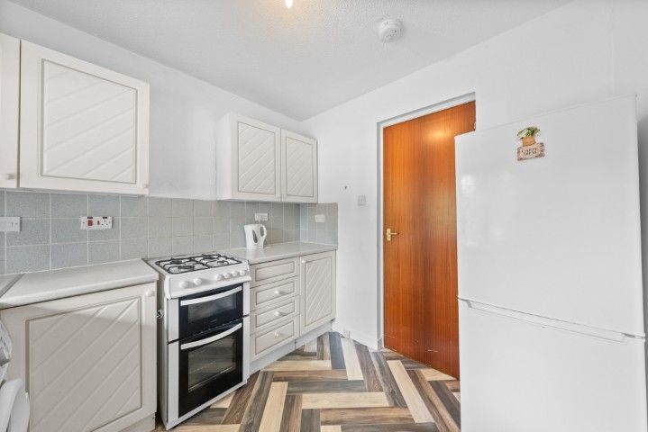 Property photo 3 of 24