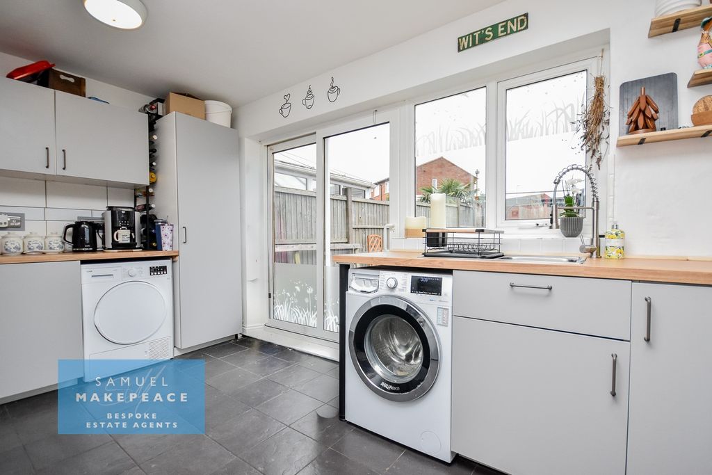 Property photo 3 of 17 Gallery