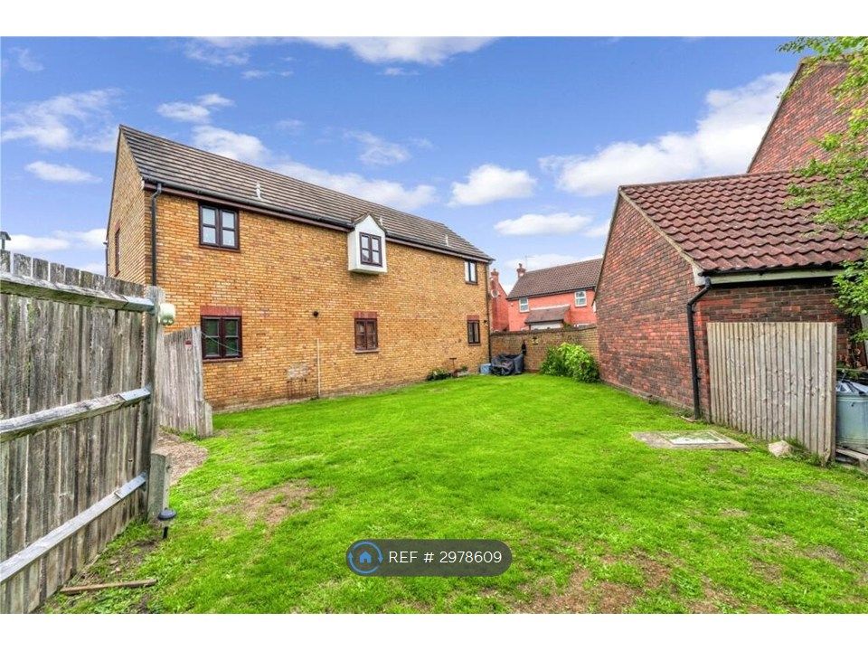 Property photo 2 of 8