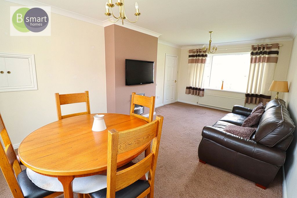 Property photo 3 of 17 Img_4904