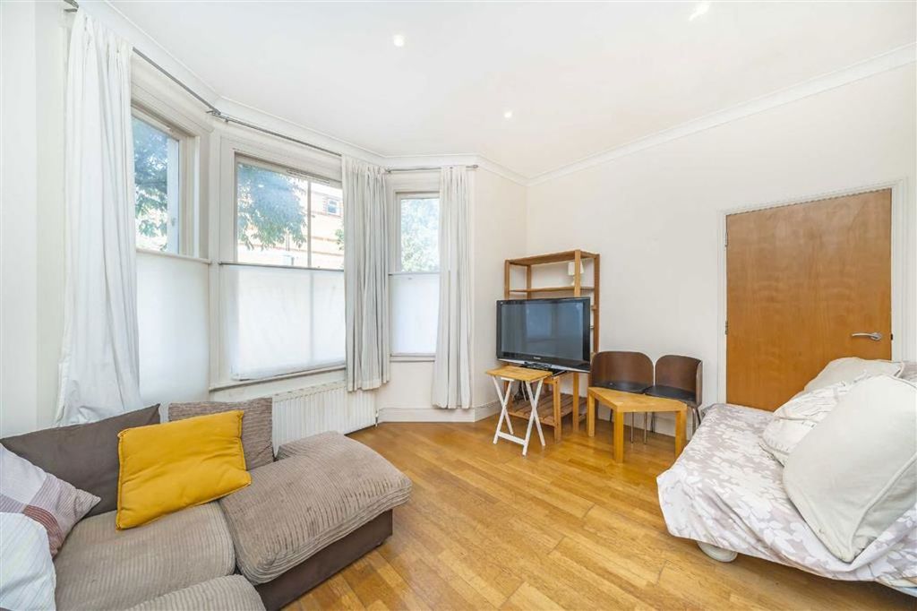 Property photo 2 of 8