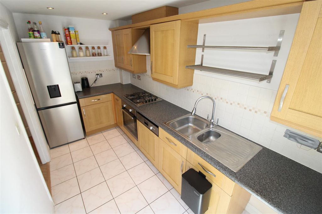Property photo 2 of 19 Kitchen.Jpg
