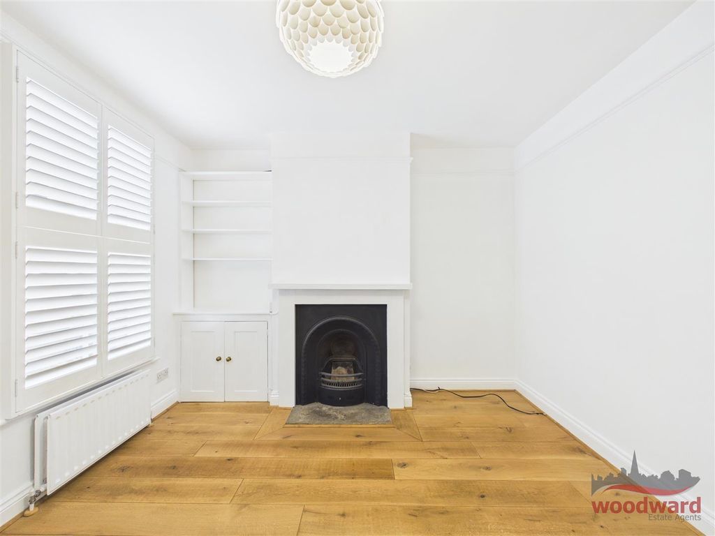 Property photo 2 of 14 Living Room