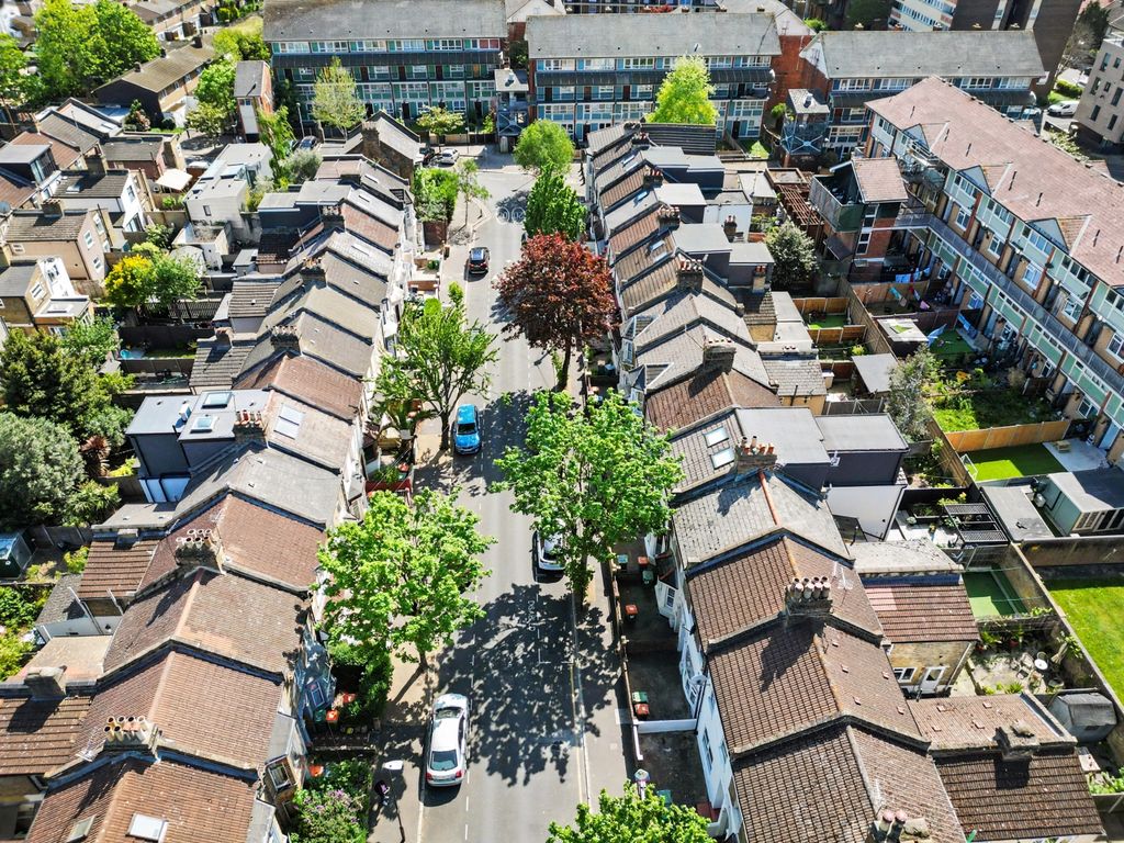 Property photo 2 of 24 Dji_0859