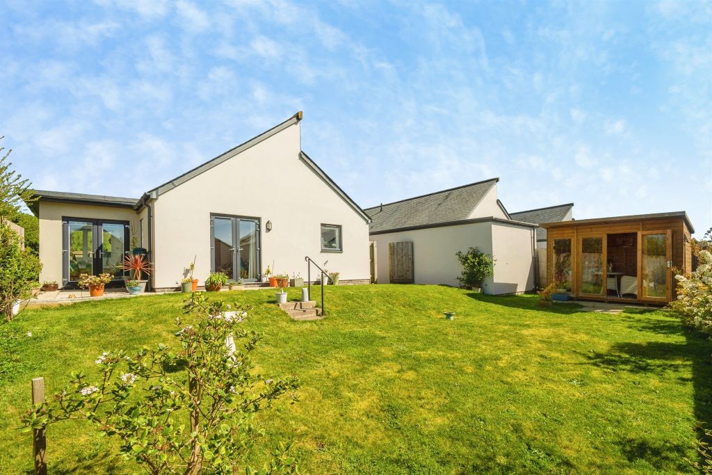 Property photo 1 of 26