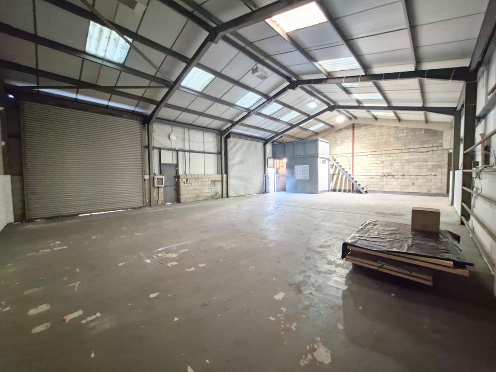 Property photo 2 of 3 Photo 4