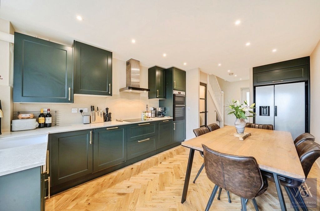 Property photo 1 of 21 Pbox-Img.Jpg