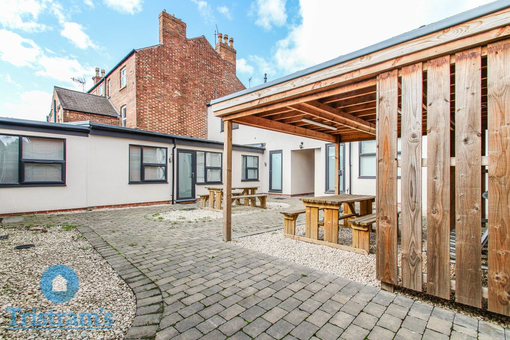 Property photo 3 of 11 Img_9797