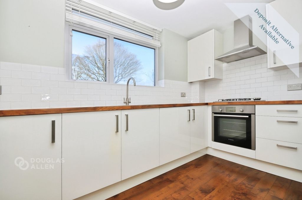 Property photo 1 of 9 270A8382-Thorndon...