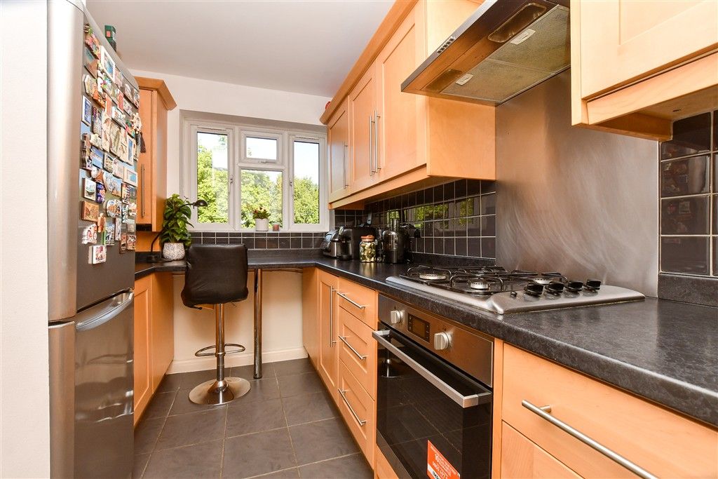 Property photo 2 of 12 Kitchen