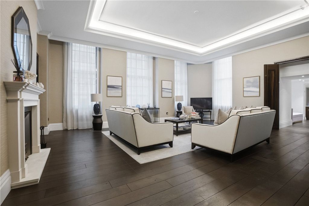 Property photo 2 of 27 Picture No. 35