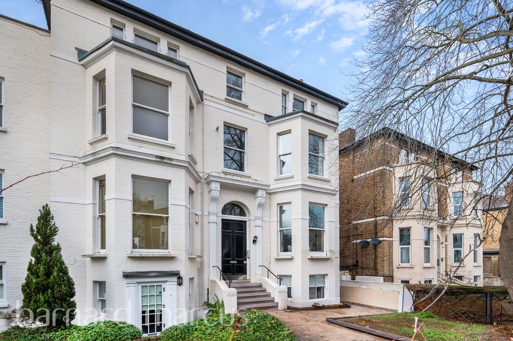 Property photo 1 of 9 Exterior