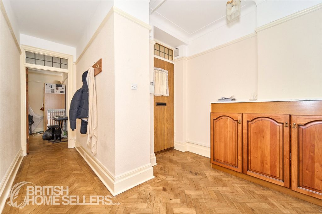 Property photo 3 of 23 Picture No. 07