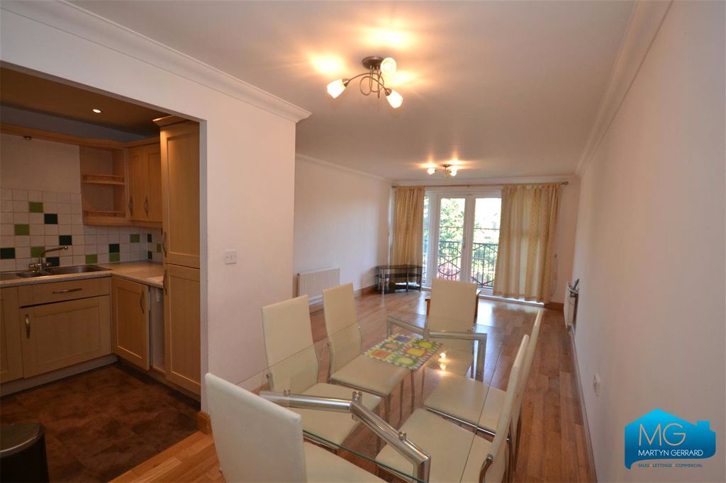 Property photo 2 of 7 Picture No. 14