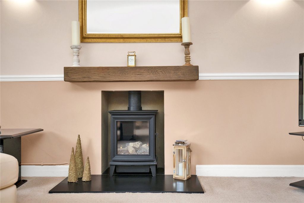 Property photo 3 of 38 Picture No. 06