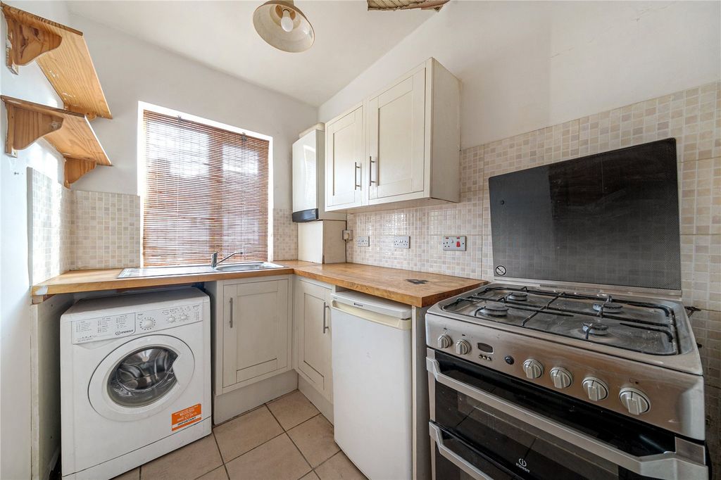 Property photo 3 of 12 Kitchen