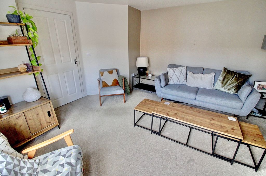 Property photo 3 of 22 10