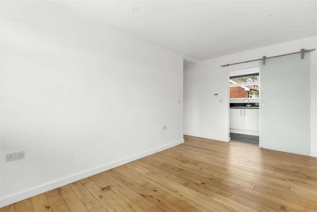 Property photo 3 of 7 Reception Room