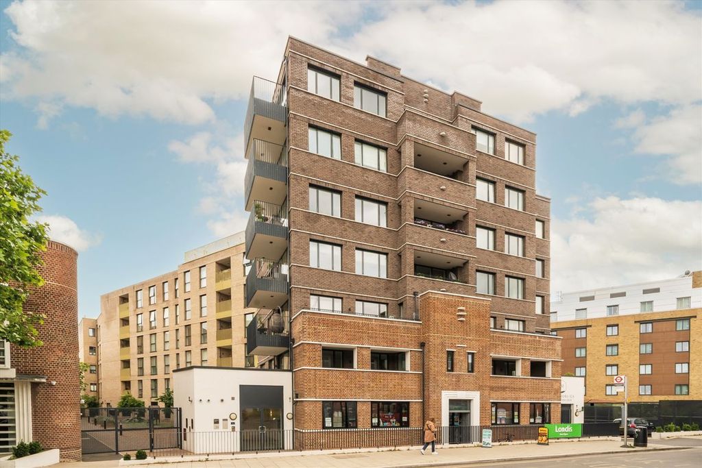 Property photo 1 of 6