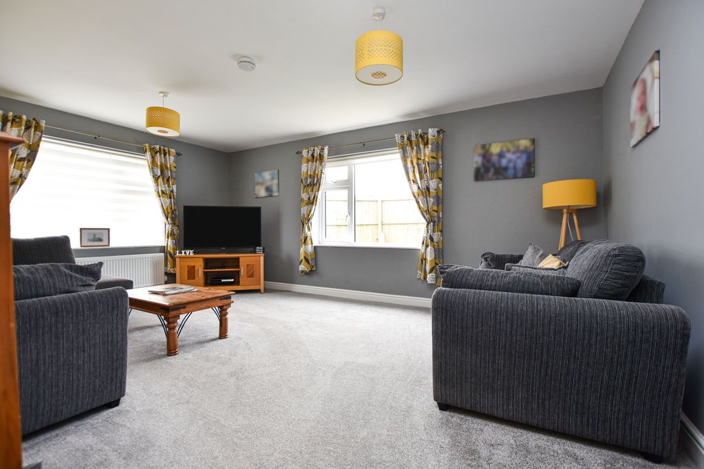 Property photo 3 of 27 Photo 13