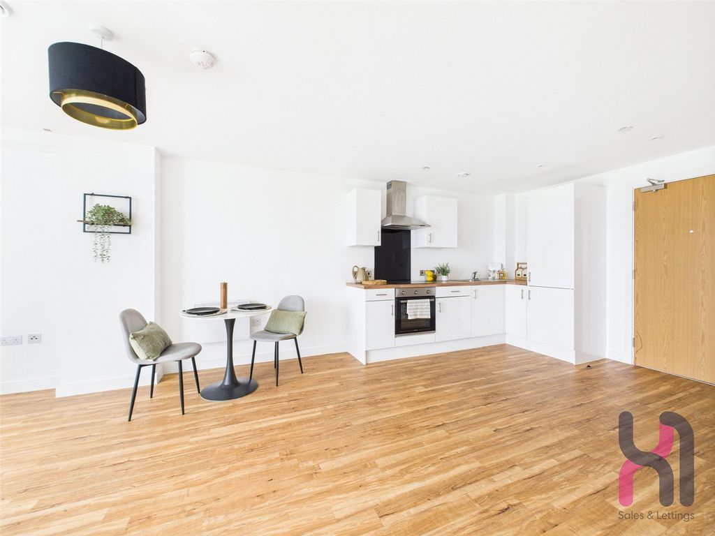 Property photo 2 of 13 Picture No. 03