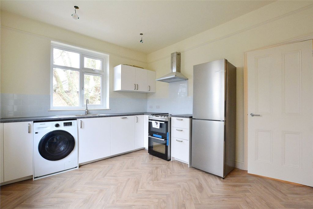 Property photo 2 of 15 Picture No. 02