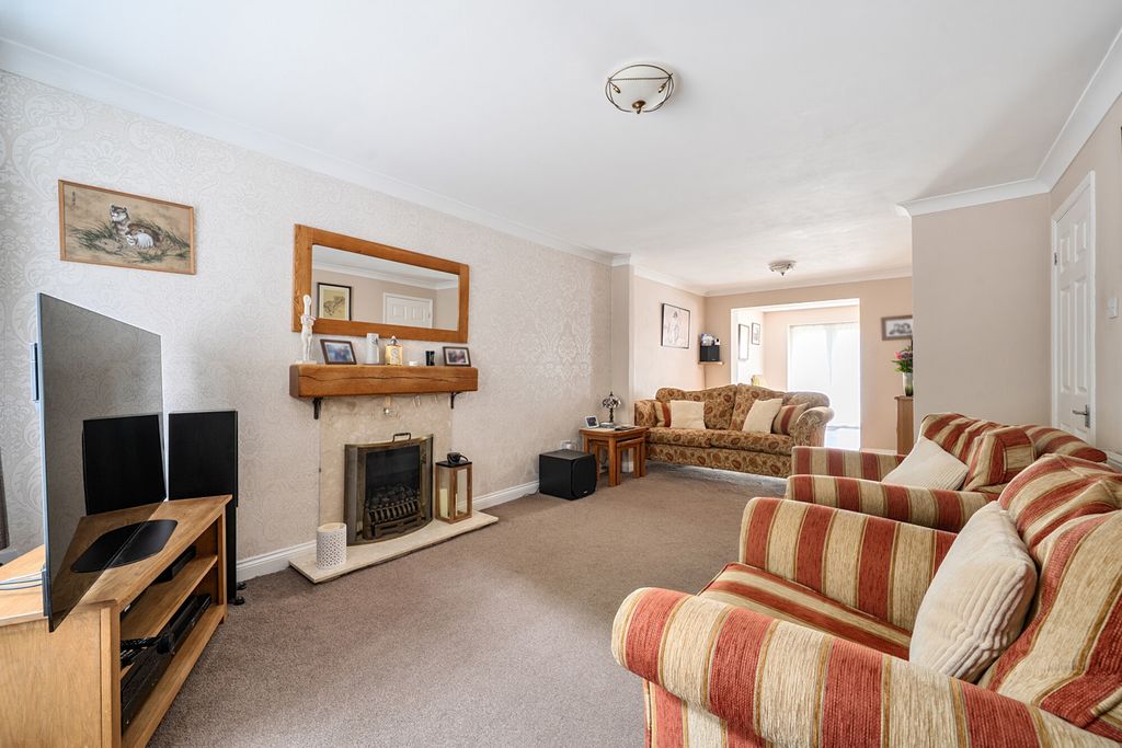 Property photo 3 of 19 1469386-6-6A1F42E...