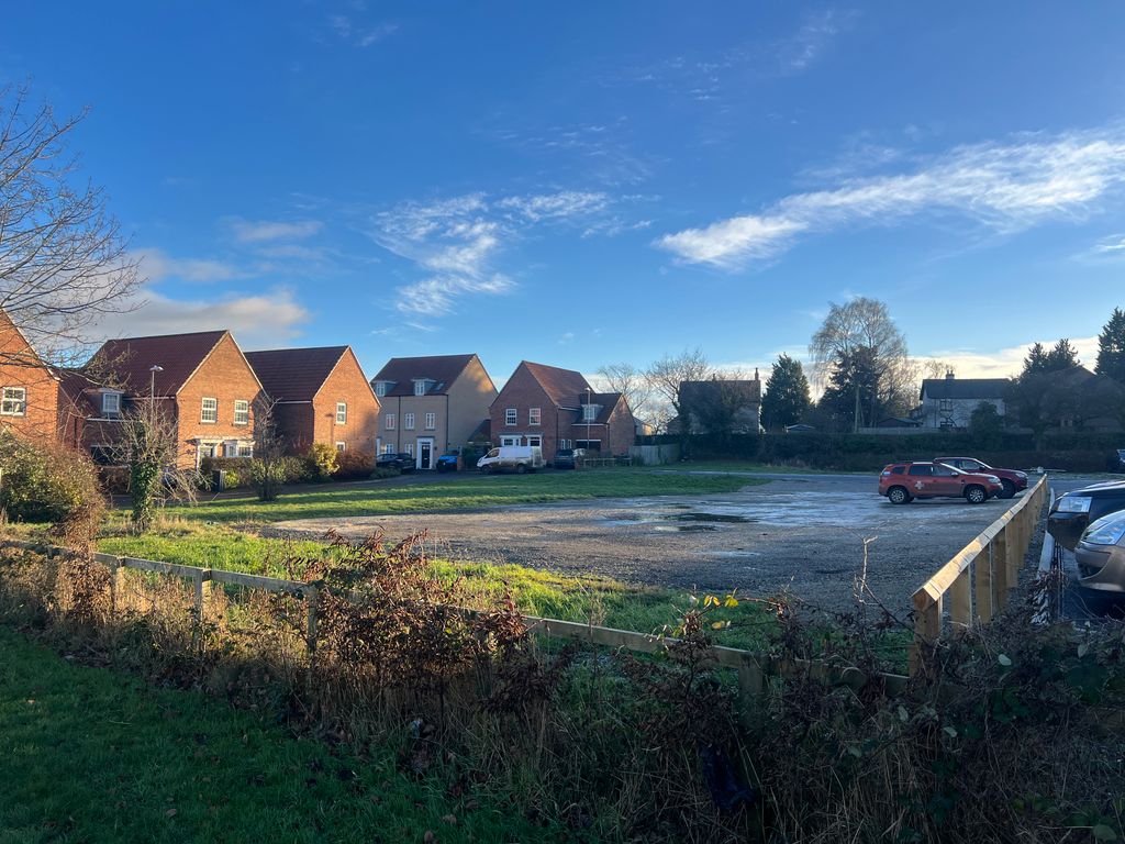 Property photo 1 of 3