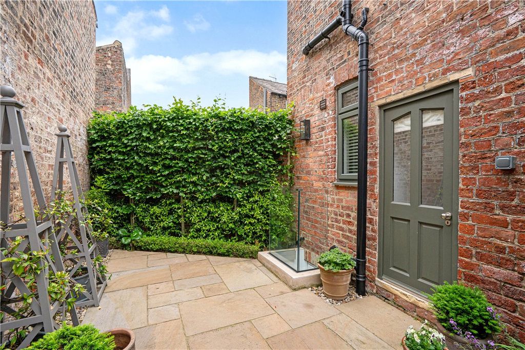 Additional image 24 of 4 bed maisonette for saleHampden Street, York, North Yorkshire YO1