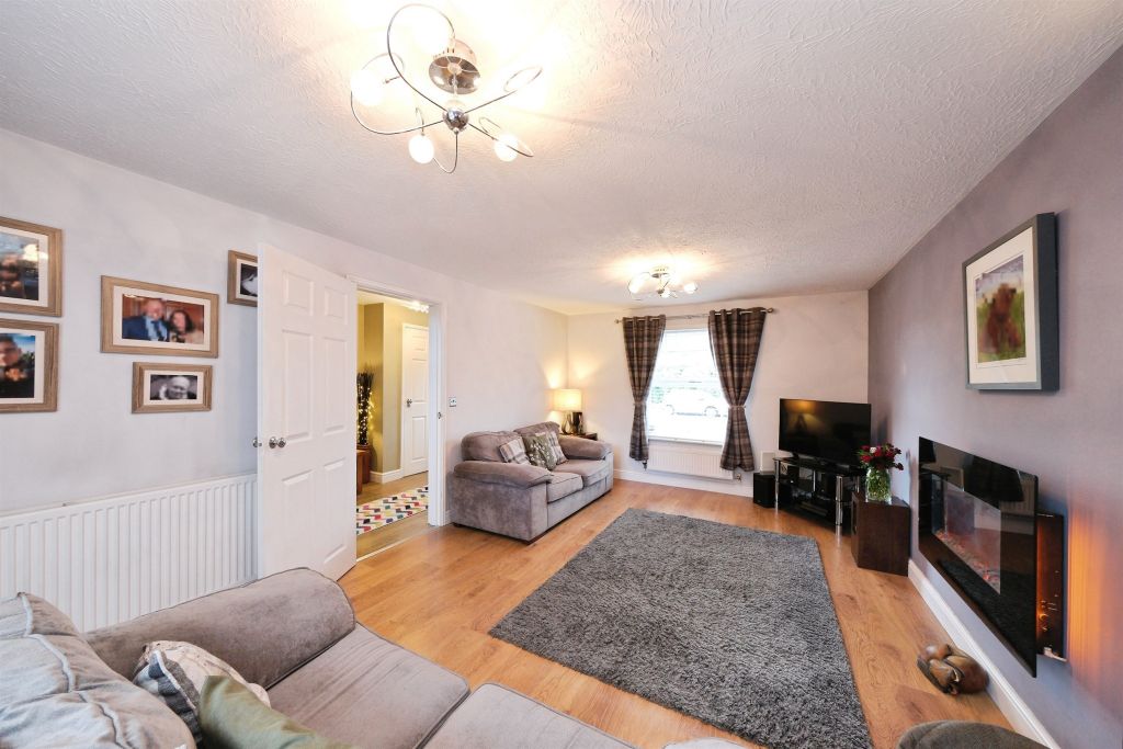 Property photo 3 of 24