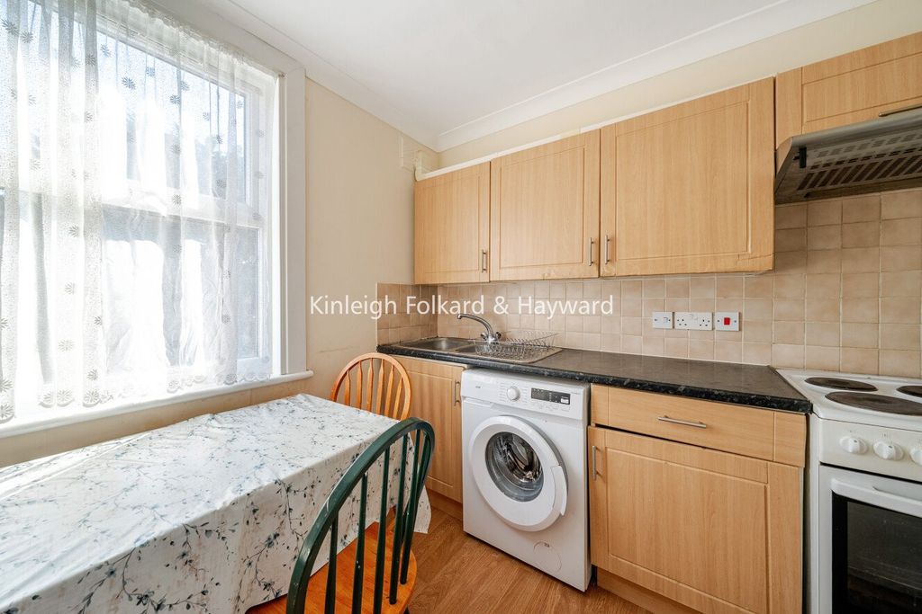 Property photo 2 of 5 Picture No. 08