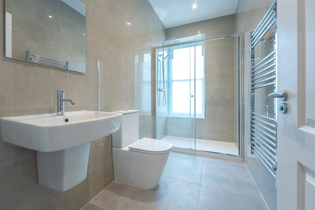 Property photo 2 of 14 Picture No. 01