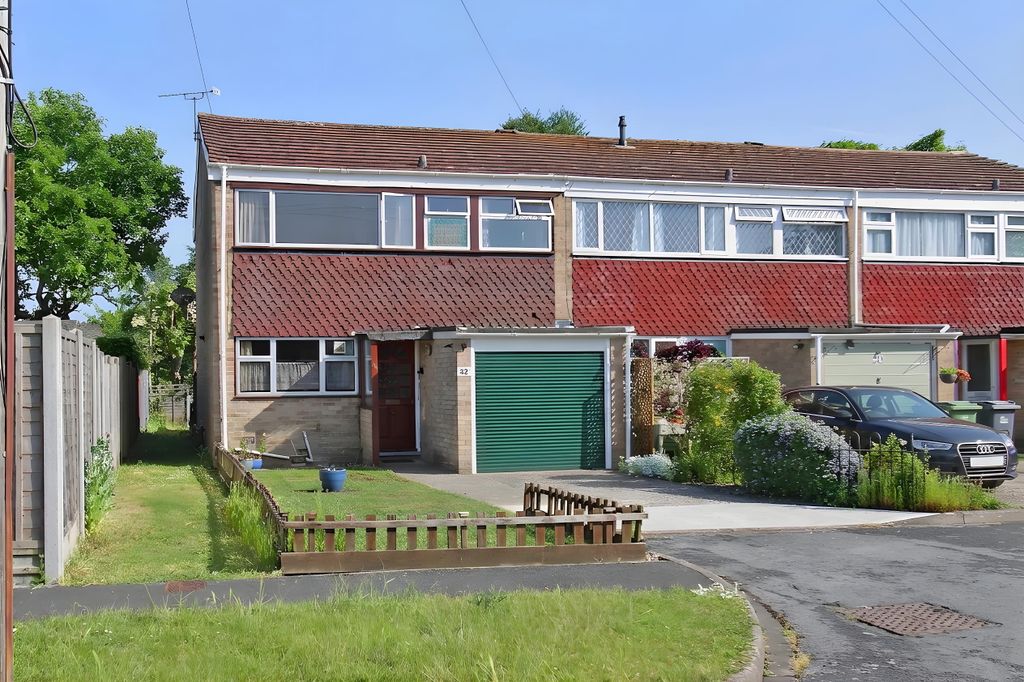 Property photo 1 of 11