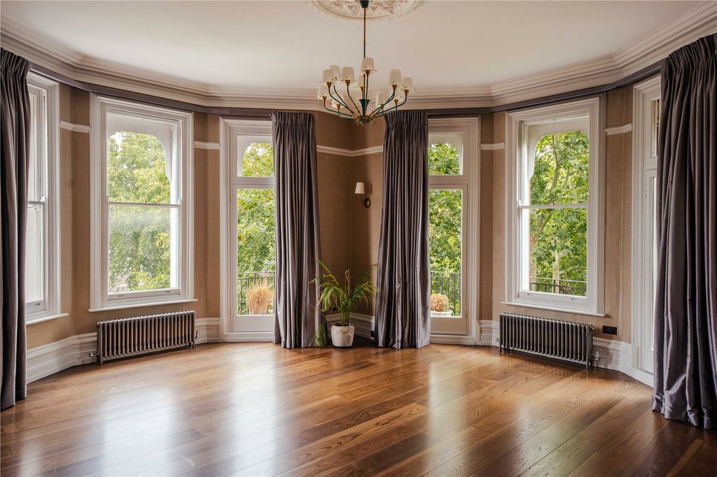 Property photo 2 of 15 Reception Room