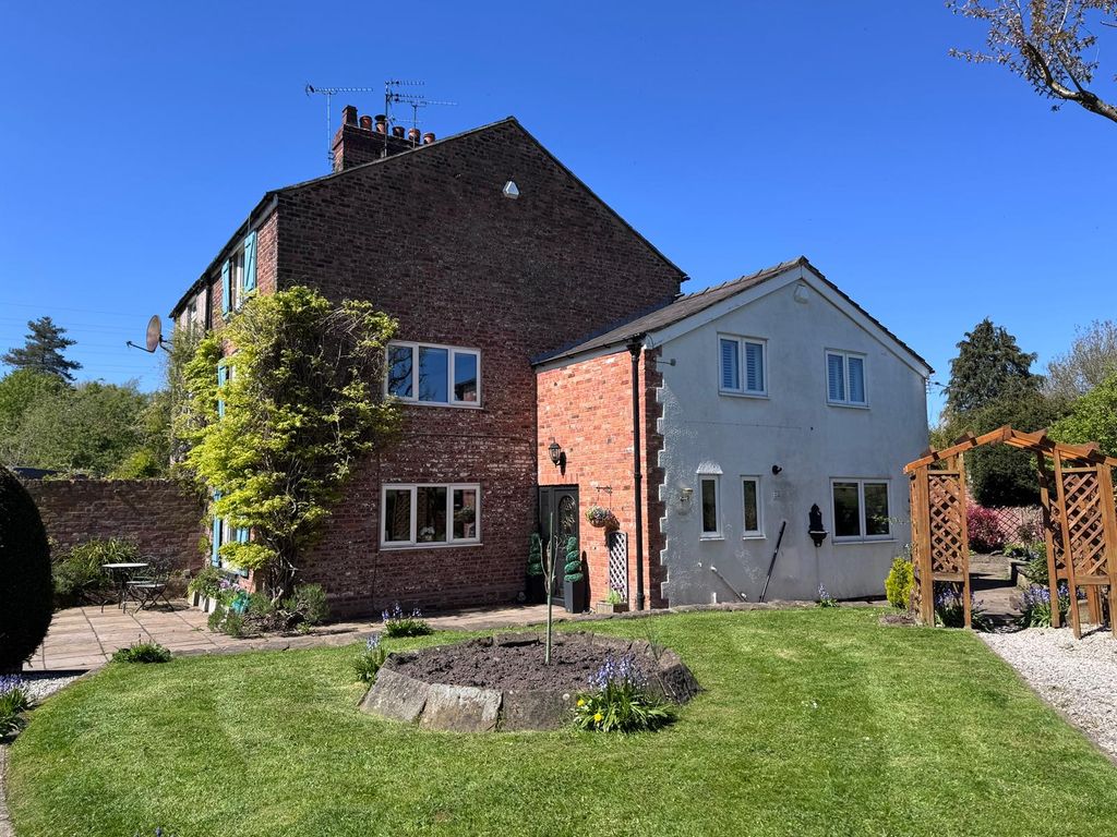 Property photo 1 of 34 1. 71Fb7E90-12E5-48D9-9444-060Da02A0Bd8