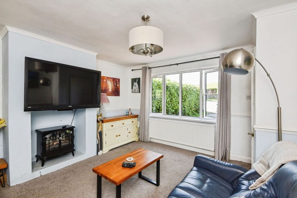 Property photo 2 of 15
