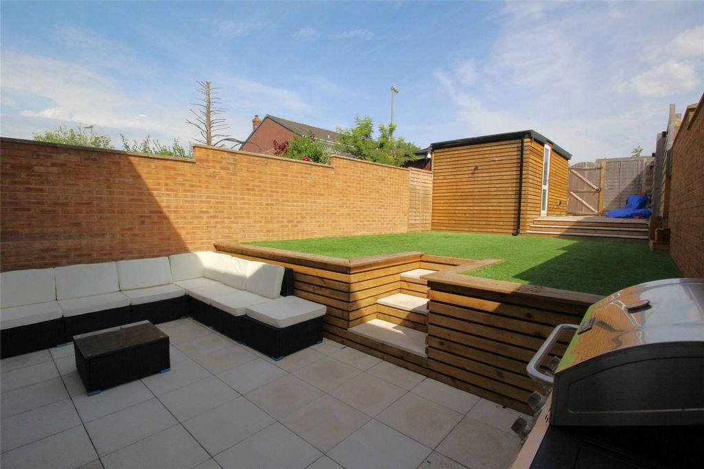 Property photo 3 of 17 Picture No. 27