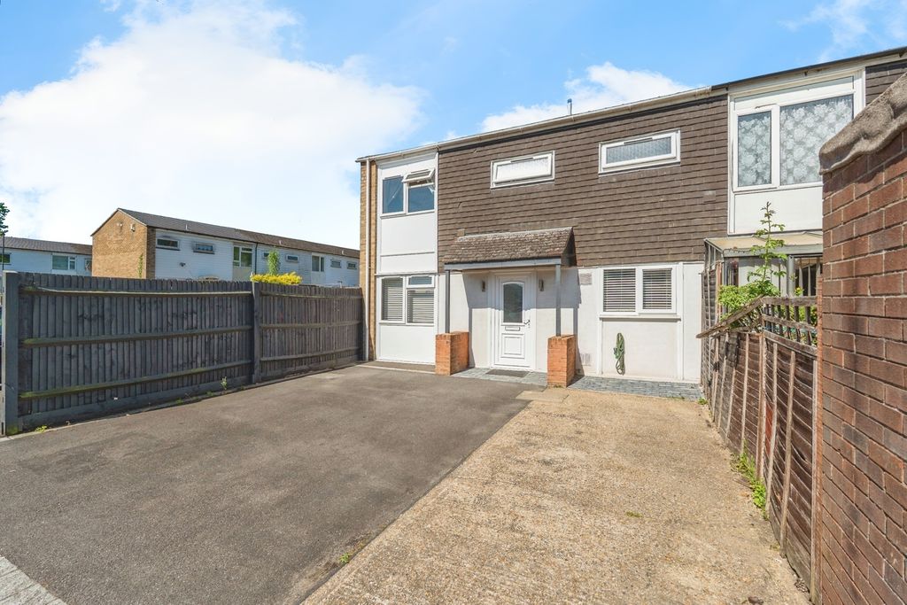 Property photo 2 of 17 Photo