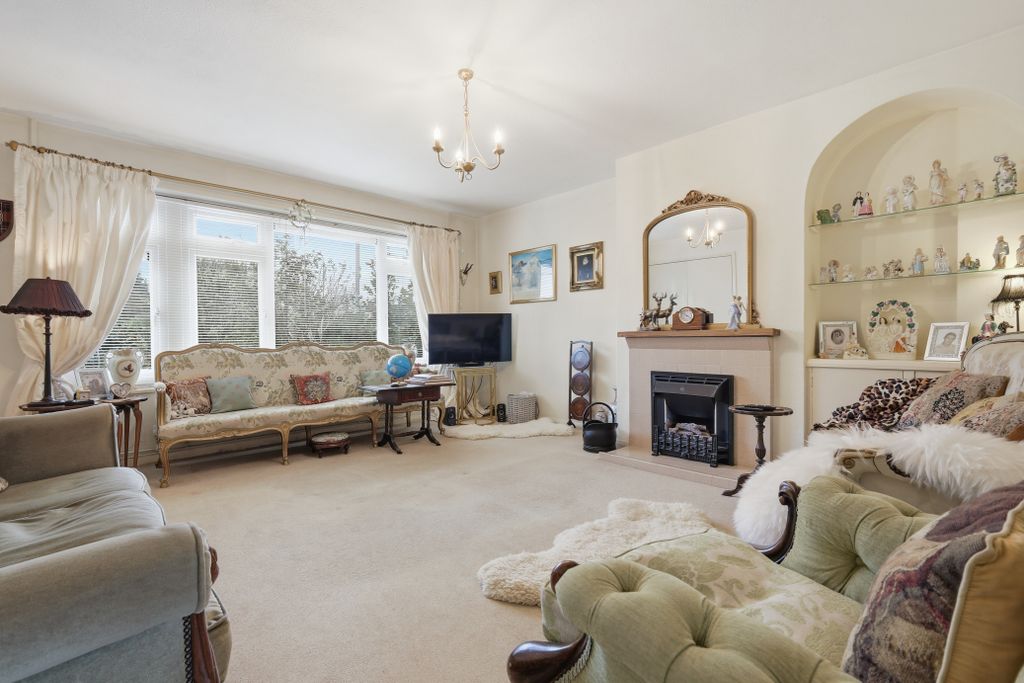 Property photo 2 of 22