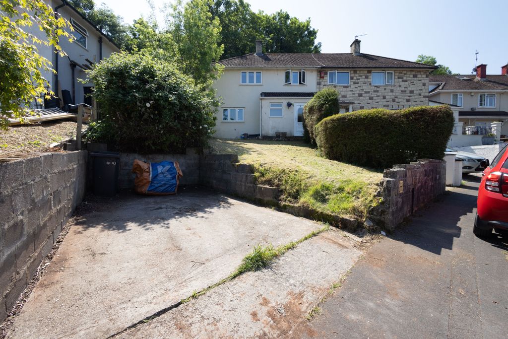 Property photo 1 of 12 1J7A7720 x