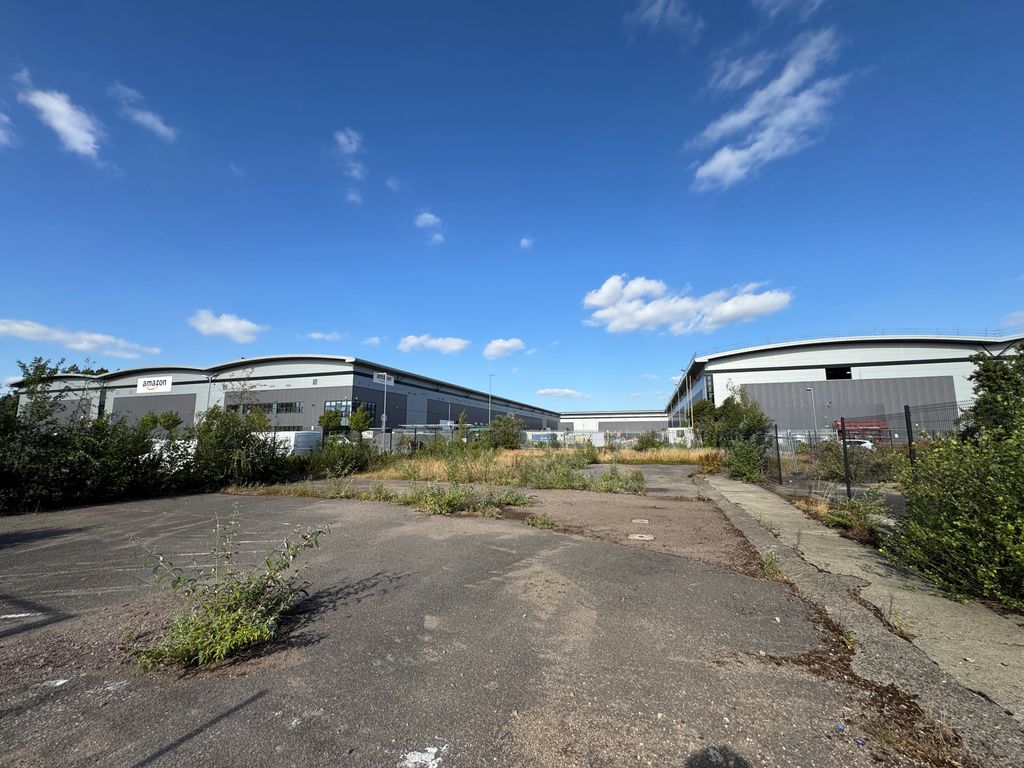 Property photo 1 of 1