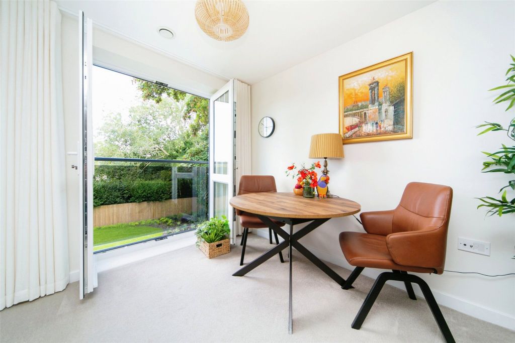 Property photo 3 of 21 Picture No. 02